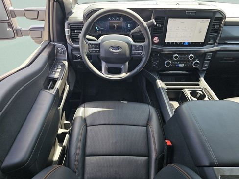 Used 2026 Ford F250 Lariat AWD/4WD image 4