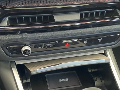 Used 2025 BMW 330i xDrive Sedan w/ Premium Package image 27