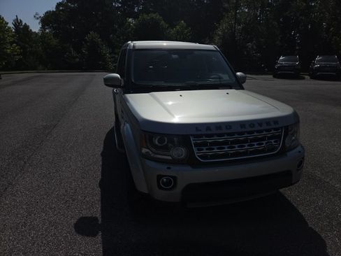 Used 2015 Land Rover LR4 HSE LUX AWD/4WD image 1