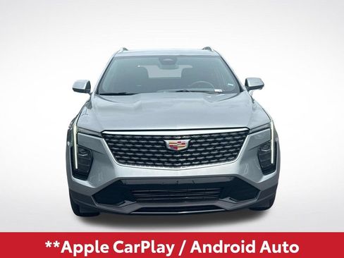 Used 2025 Cadillac XT4 Premium Luxury FWD image 3