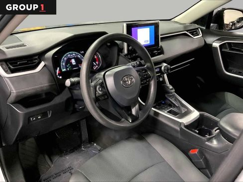 Used 2023 Toyota RAV4 LE AWD/4WD image 18