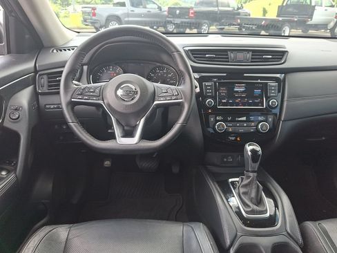 Used 2018 Nissan Rogue SL FWD image 11