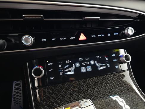 Used 2026 Genesis GV70 3.5T Sport Prestige image 30