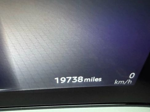 Used 2024 Nissan Ariya AWD image 34