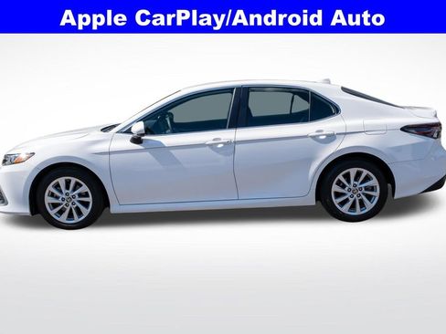 Used 2023 Toyota Camry LE FWD image 4