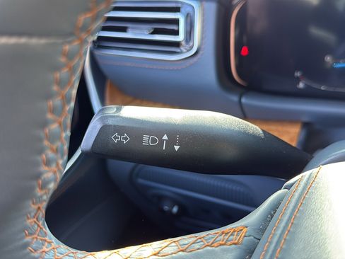 Used 2022 Jeep Grand Wagoneer Series II image 14