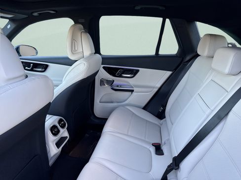Certified 2026 Mercedes-Benz GLC 300 image 33