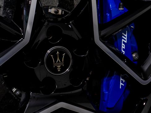 Used 2022 Maserati MC20 Coupe image 31