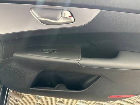 Certified 2024 Kia Forte LXS w/ LXS Technology Package FWD image 21