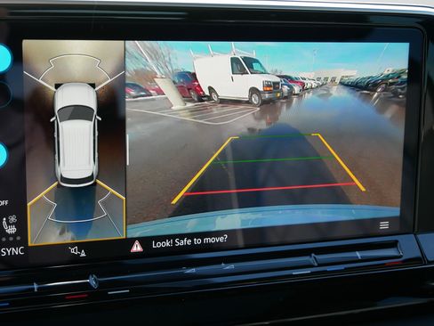 New 2026 Volkswagen Atlas Cross Sport SEL Premium R-Line image 12