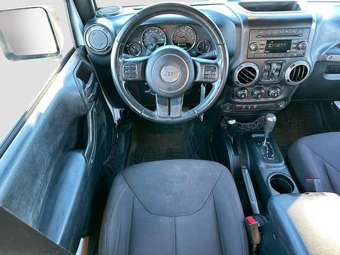 Used 2015 Jeep Wrangler Unlimited Sport w/ Quick Order Package 24S image 18