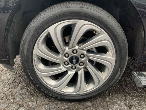 Used 2024 Lincoln Navigator Premiere image 33