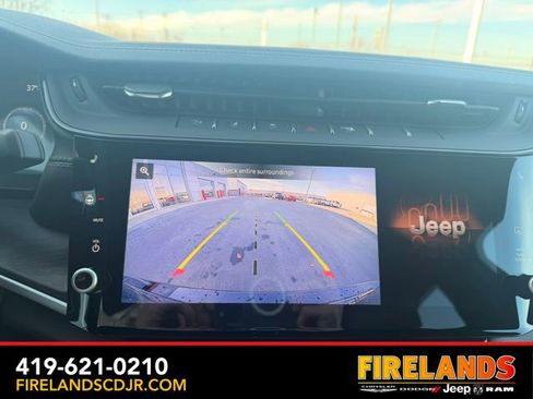 New 2026 Jeep Grand Cherokee Altitude image 22