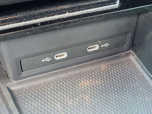 Used 2024 Volkswagen Atlas SE image 29