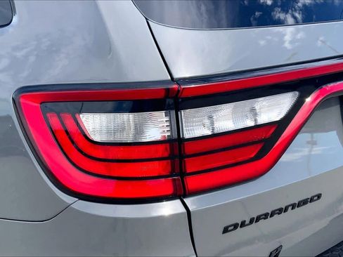 Used 2022 Dodge Durango R/T w/ Blacktop Package AWD/4WD image 28