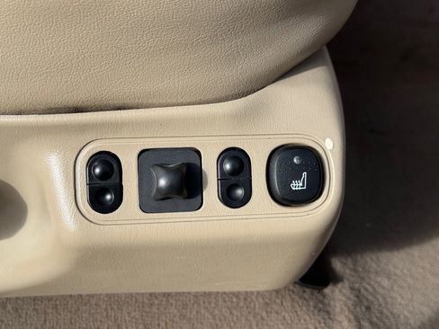 Used 2002 Ford F350 Lariat image 38