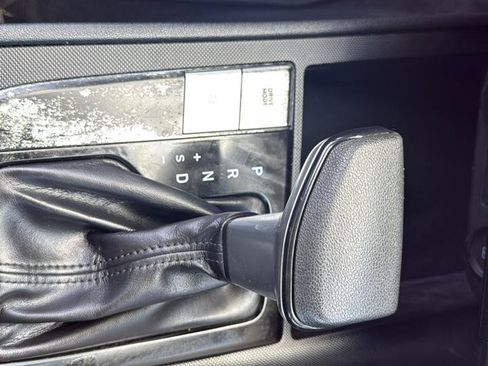 Used 2021 Hyundai Elantra SE FWD image 22