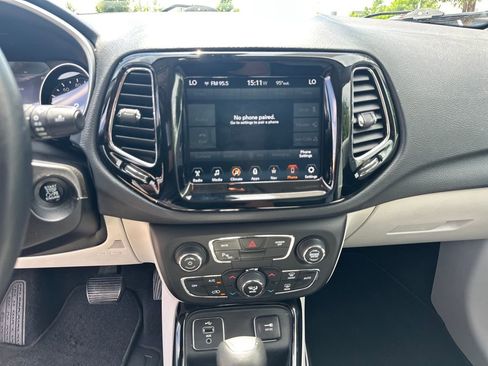 Used 2018 Jeep Compass Limited w/ Navigation Group FWD image 21