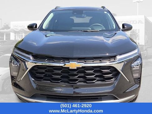 Used 2024 Chevrolet Trax LT FWD image 5