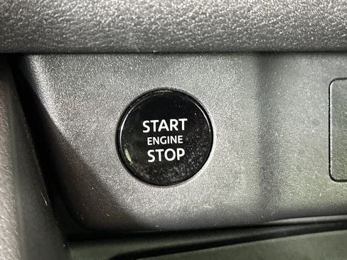 Certified 2025 Nissan Rogue SV w/ SV Premium Package image 28