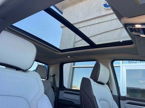 New 2026 RAM 1500 Laramie AWD/4WD image 15