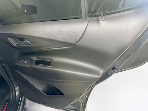 Used 2018 Chevrolet Equinox LT image 29