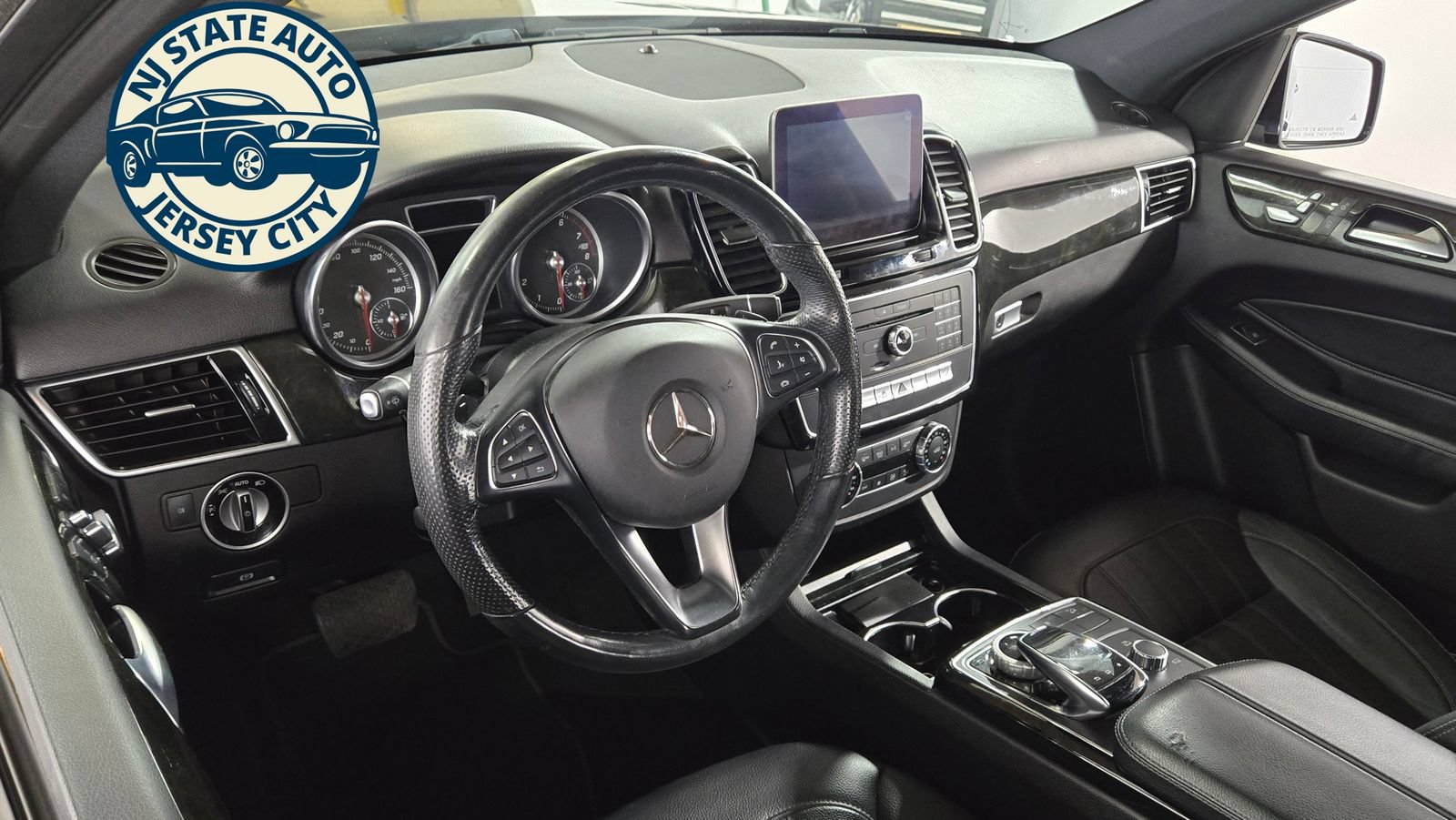 Used 2016 Mercedes-Benz GLE 350 4MATIC w/ Premium Package image 11