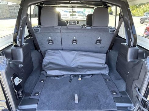 Used 2023 Jeep Wrangler Sport S image 11