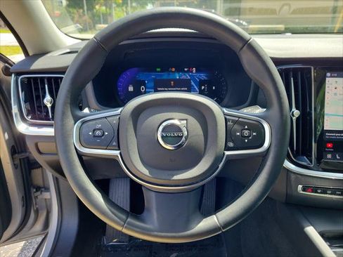 Used 2024 Volvo S60 B5 Core FWD image 24