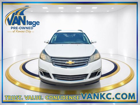 Used 2016 Chevrolet Traverse LT w/ Style and Technology Package AWD/4WD image 2