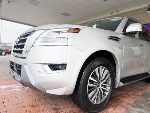 Used 2021 Nissan Armada SL w/ Captain's Chairs Package image 19