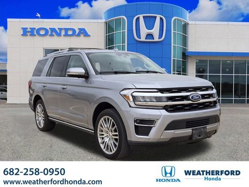 Used 2024 Ford Expedition Limited image 1