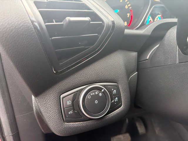 Used 2017 Ford Escape Titanium w/ Equipment Group 301A AWD/4WD image 13