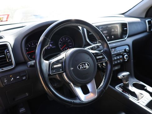 Used 2020 Kia Sportage EX image 10