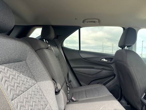 Used 2024 Chevrolet Equinox LT w/ Driver Convenience Package AWD/4WD image 30