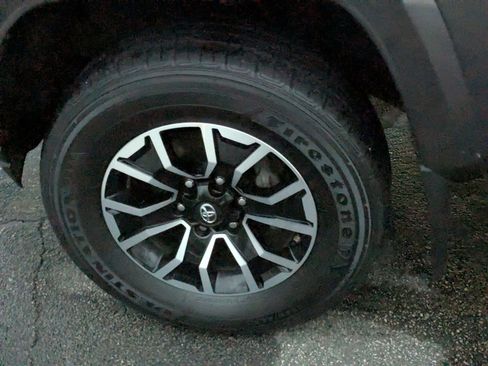 Used 2021 Toyota Tacoma TRD Sport image 23