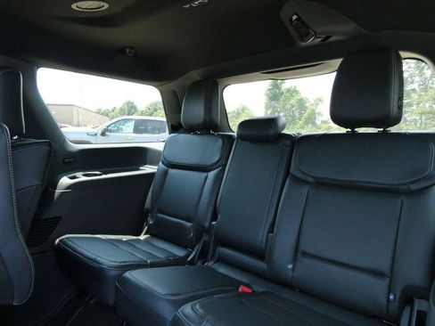 New 2027 Ford Expedition Platinum w/ Stealth Appearance Package AWD/4WD image 16