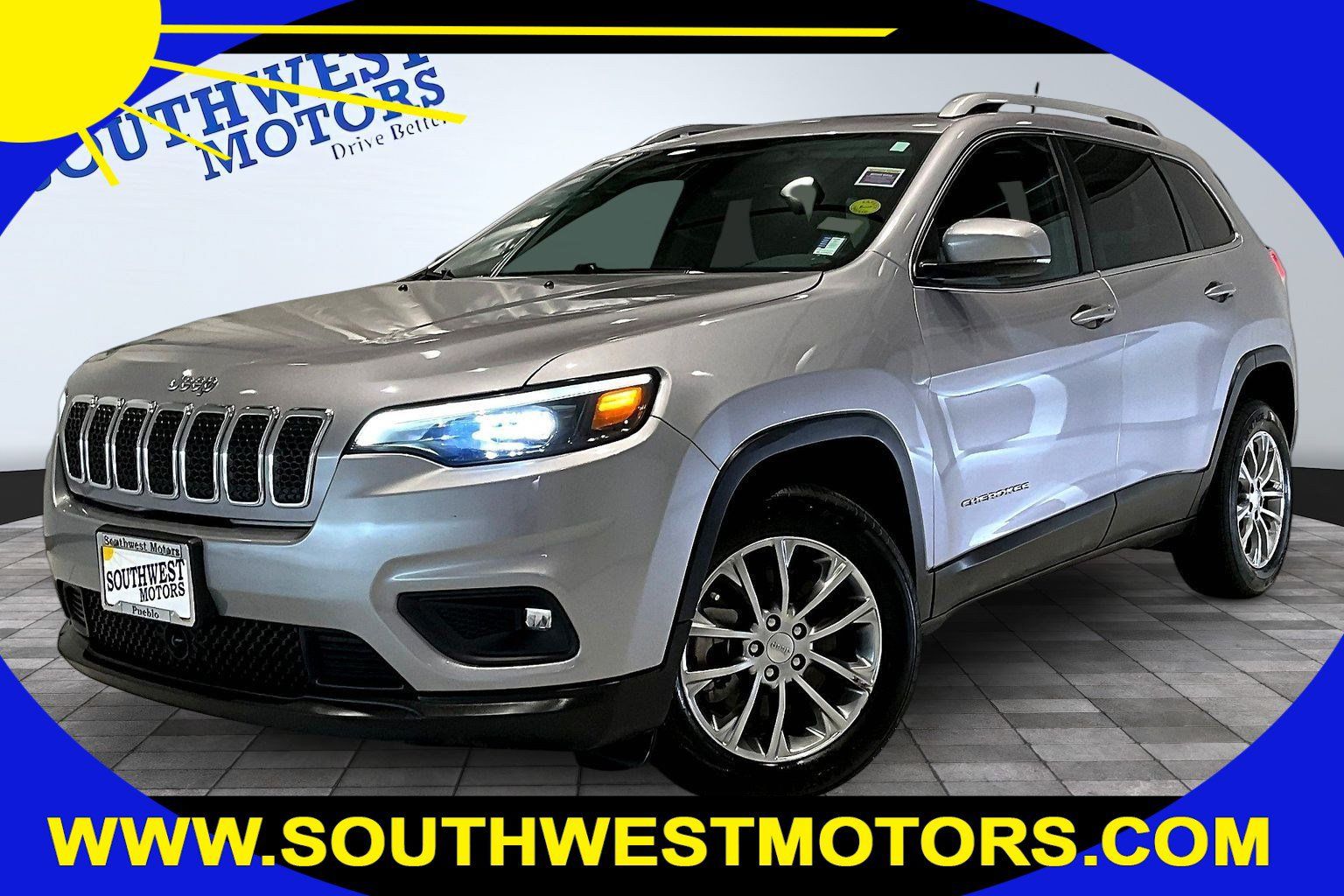 Used 2021 Jeep Cherokee Latitude Lux w/ Sun & Sound Group FWD image 1