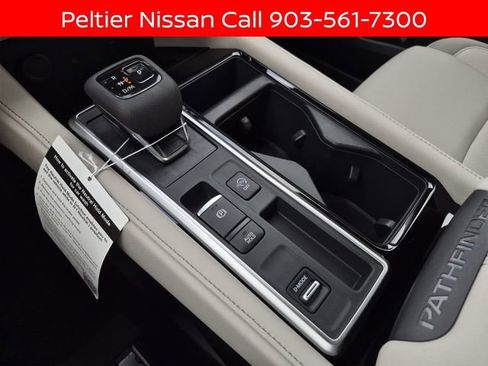 New 2026 Nissan Pathfinder SL w/ SL Premium Package FWD image 25
