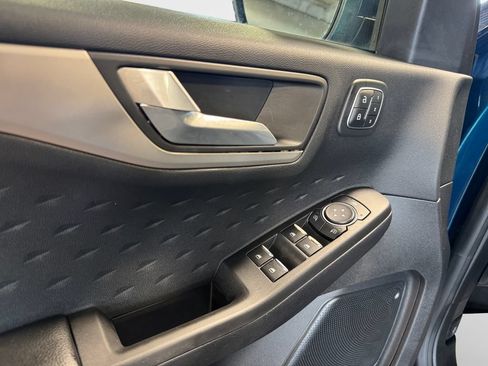 Used 2020 Ford Escape SEL AWD/4WD image 14
