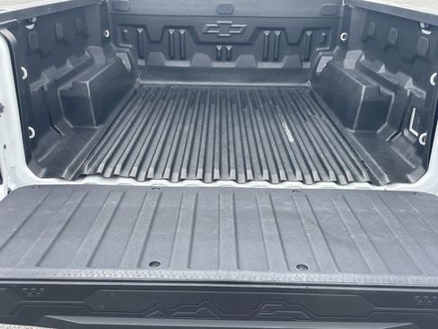 Used 2023 Chevrolet Colorado W/T w/ LPO, Pro Essentials Package RWD image 11