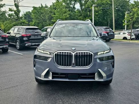 Used 2024 BMW X7 xDrive40i w/ Executive Package AWD/4WD image 2