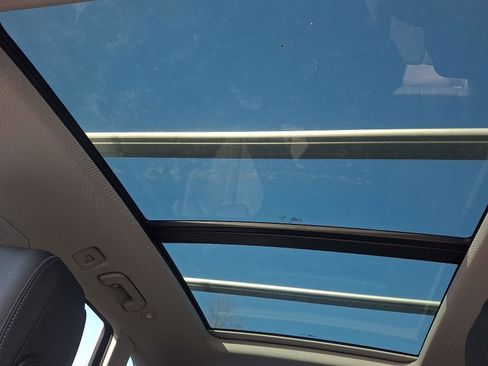 Used 2023 Audi Q5 e Premium Plus w/ Premium Plus Package image 14