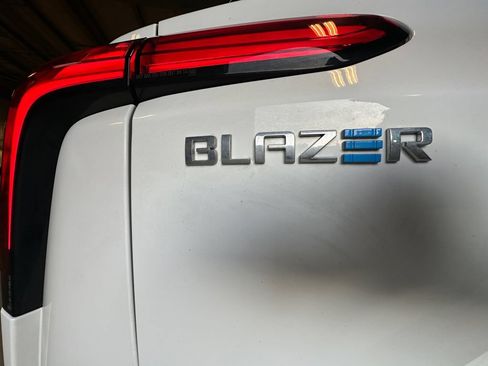 Certified 2024 Chevrolet Blazer EV LT AWD/4WD image 39