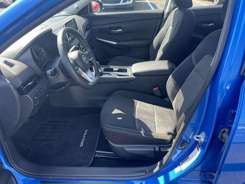 Used 2022 Nissan Sentra SR w/ Electronics Package FWD image 13