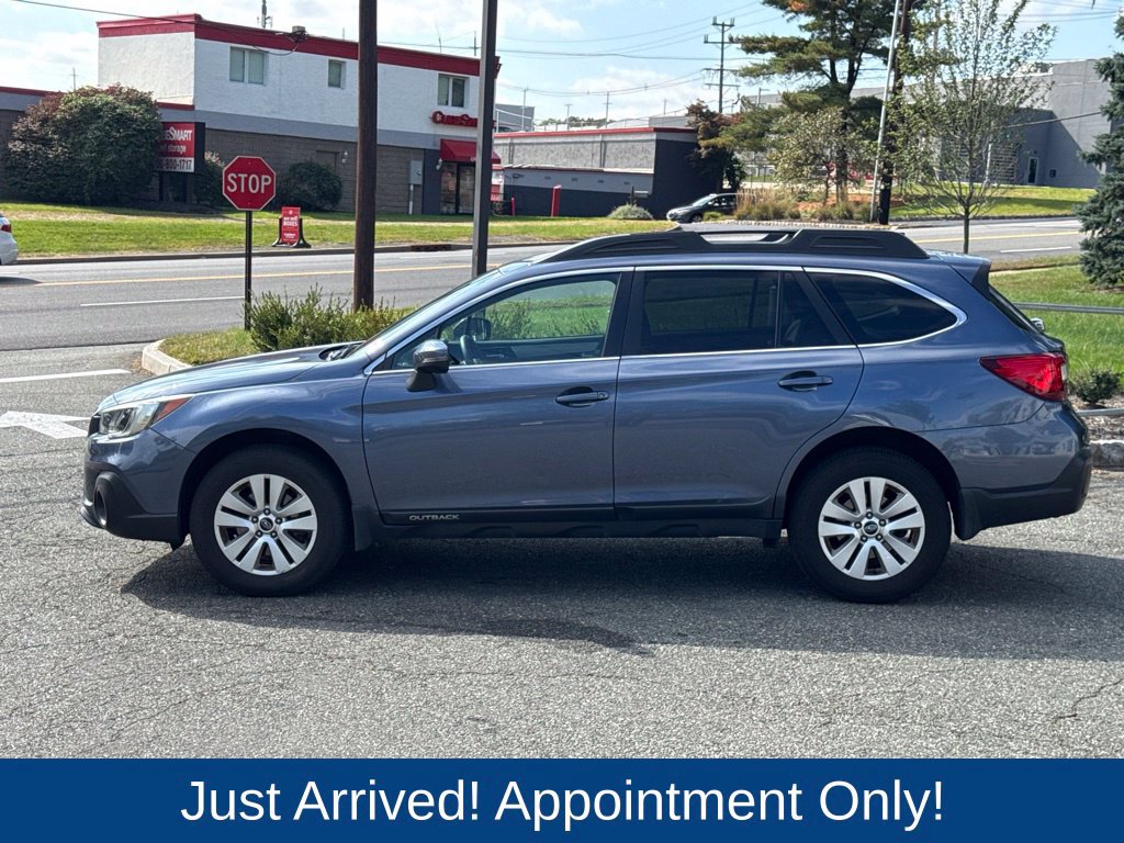 Used 2018 Subaru Outback 2.5i Premium AWD/4WD image 4