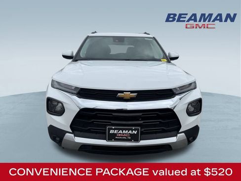 Used 2023 Chevrolet TrailBlazer LT w/ Convenience Package image 2