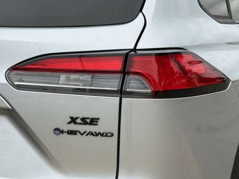 Used 2025 Toyota Corolla Cross AWD Hybrid w/ Convenience Package image 7