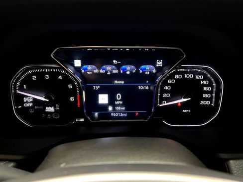 Used 2021 GMC Yukon XL Denali w/ Denali Premium Package AWD/4WD image 25