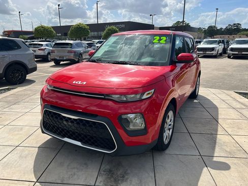 Used 2022 Kia Soul LX FWD image 4
